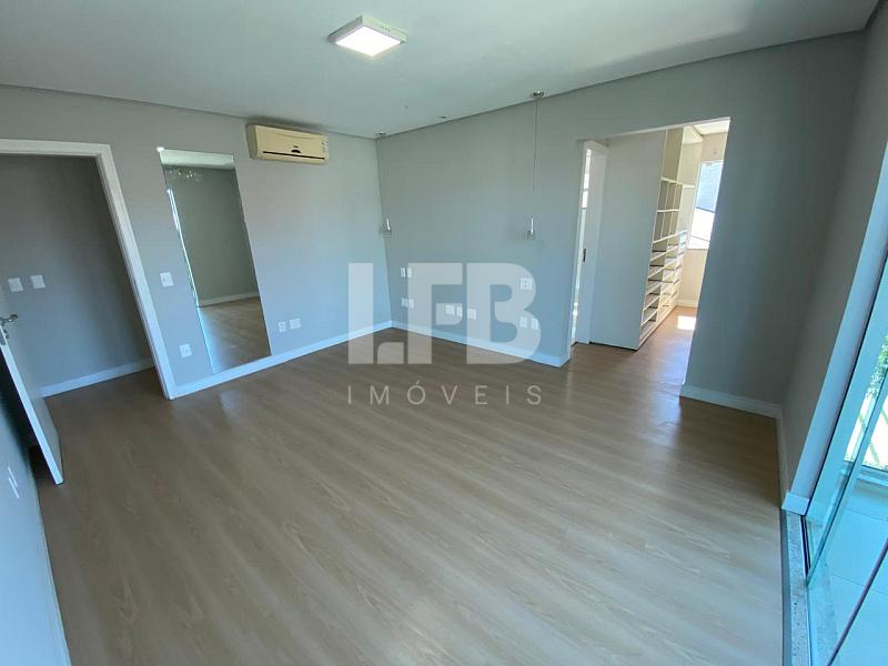 Casa com 6 dormitorios no no Condomínio Vila Rica - Balneário Camboriú — foto 36