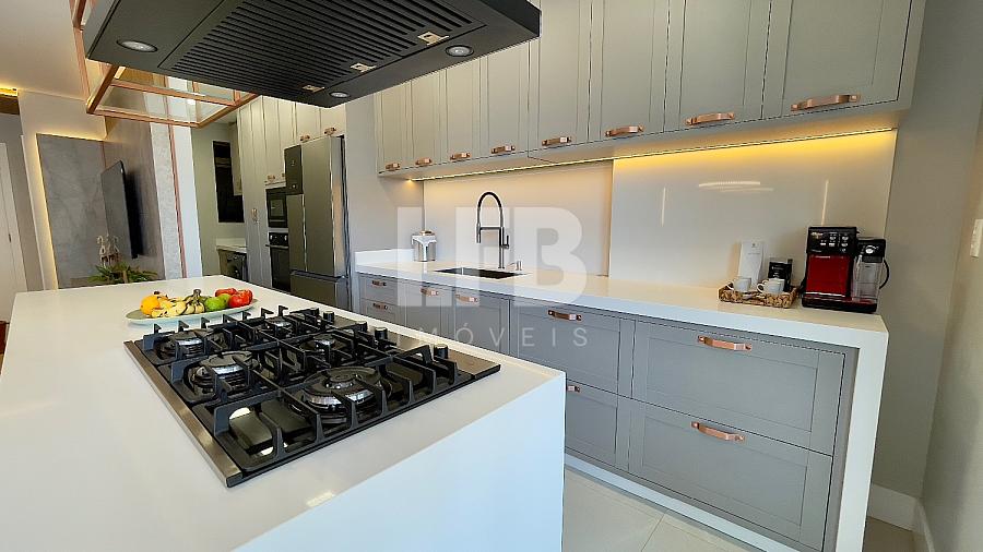 Apartamento Vista Mar na Praia Brava Mobiliado, equipado e decorado com 3 suítes a menos de 150m do mar! — foto 8