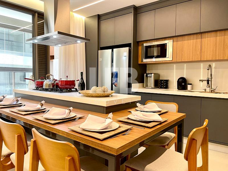 Apartamento na Praia Brava Mobiliado, equipado e decorado com 3 suítes a menos de 150m do mar! — foto 7