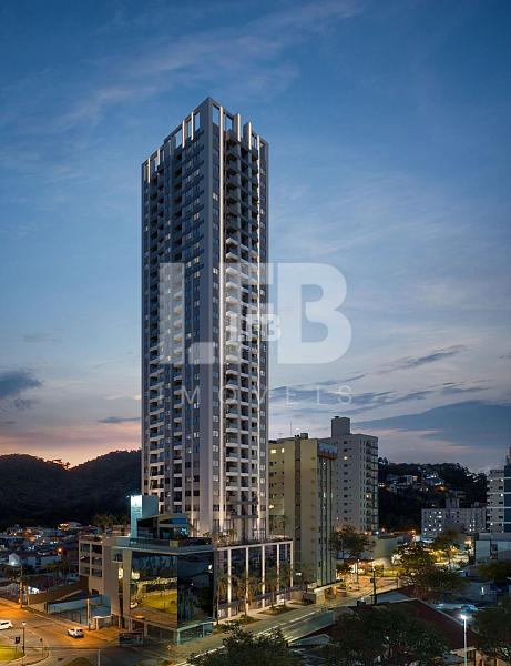 Apartamento no centro de Itajaí com living integrado e 2 suítes — foto 2