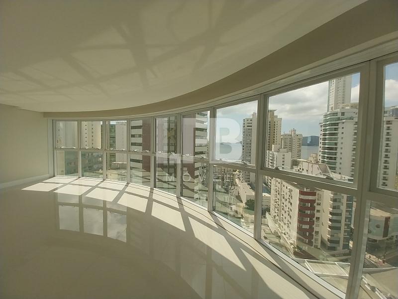 Apartamento com 2 Suítes + 2 Dorm. no Olympo Tower em Balneário Camboriú — foto 2