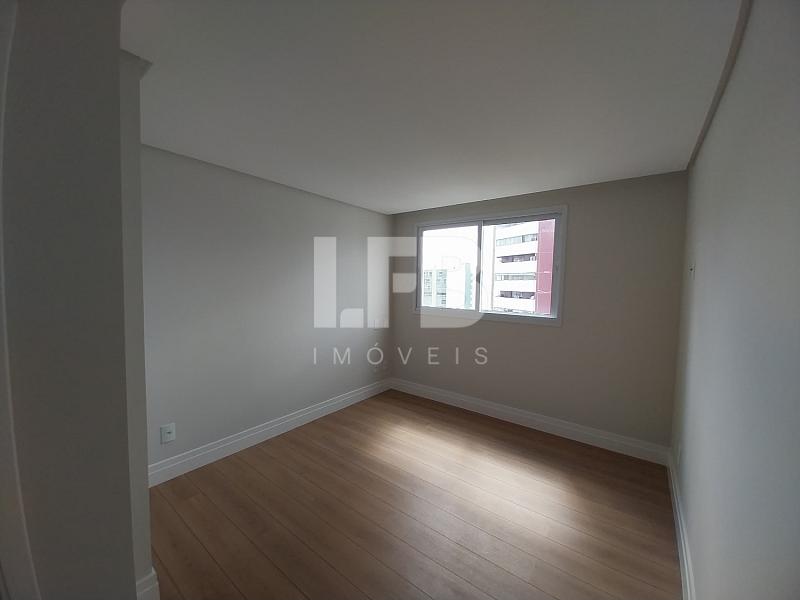 Apartamento com 2 Suítes + 2 Dorm. no Olympo Tower em Balneário Camboriú — foto 3