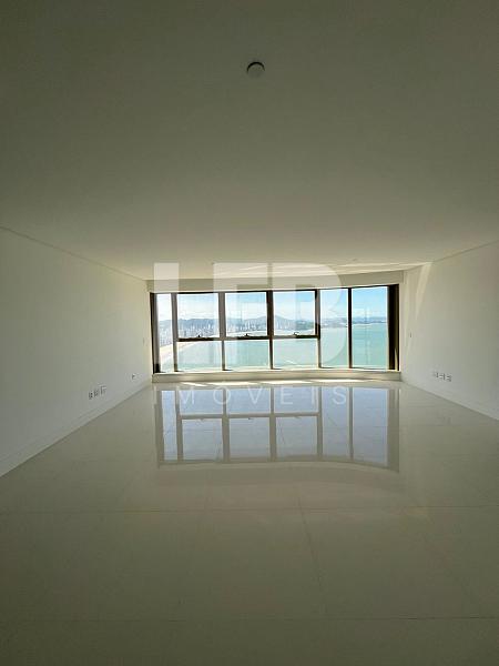 Yachthouse com 4 suítes, 265 m²  andar alto - Barra Sul - Bal. Camboriú/SC — foto 5