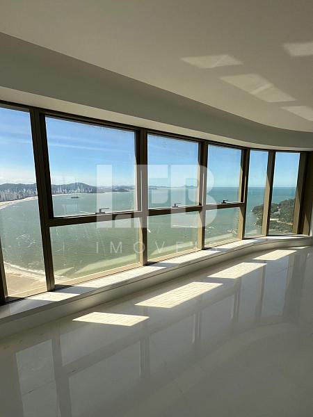 Yachthouse com 4 suítes, 265 m²  andar alto - Barra Sul - Bal. Camboriú/SC — foto 3