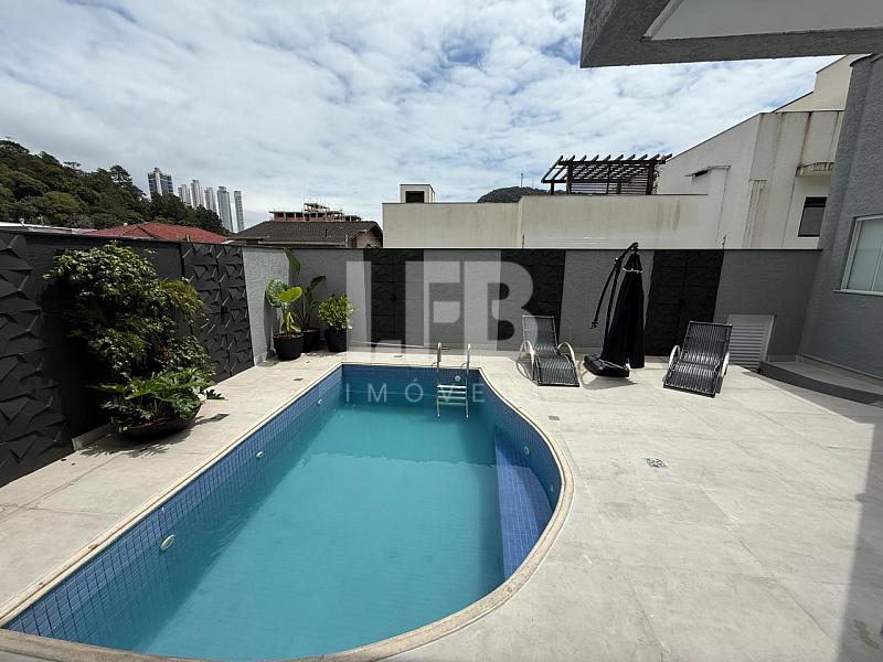 Casa com 4 suítes no condomínio Bella Vista — foto 36