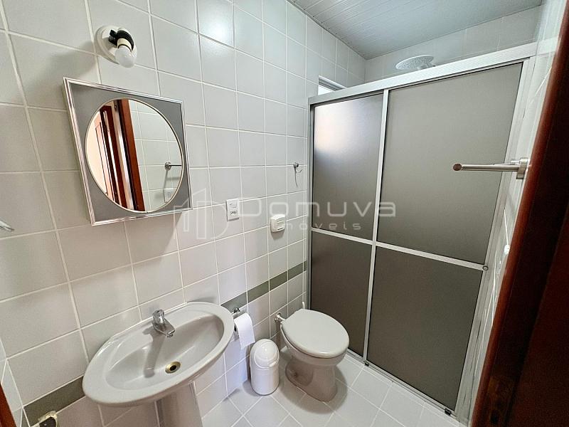 Locação anual: dois quartos // sacada // Centro de Balneário Camboriú — foto 13