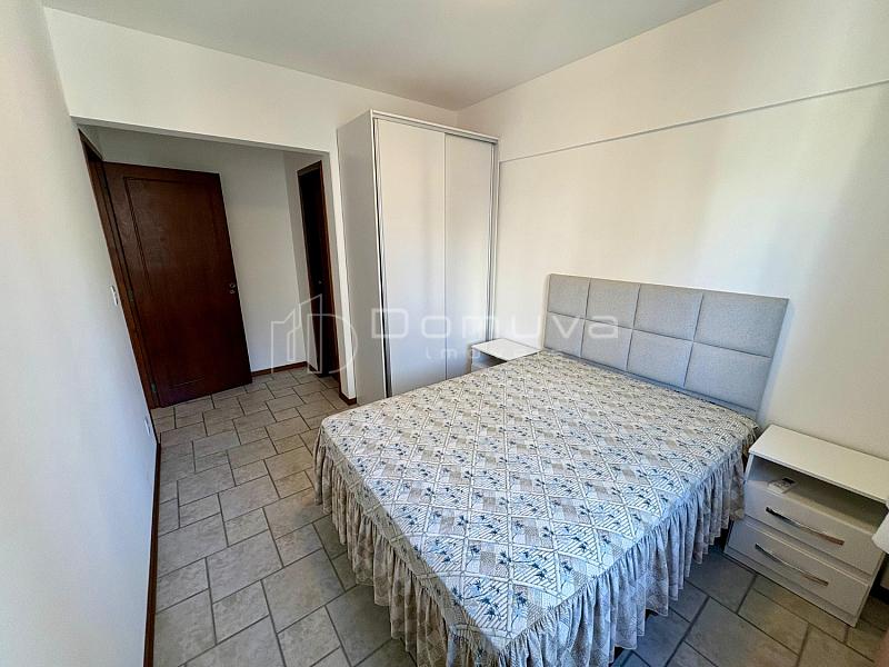 Locação anual: dois quartos // sacada // Centro de Balneário Camboriú — foto 17