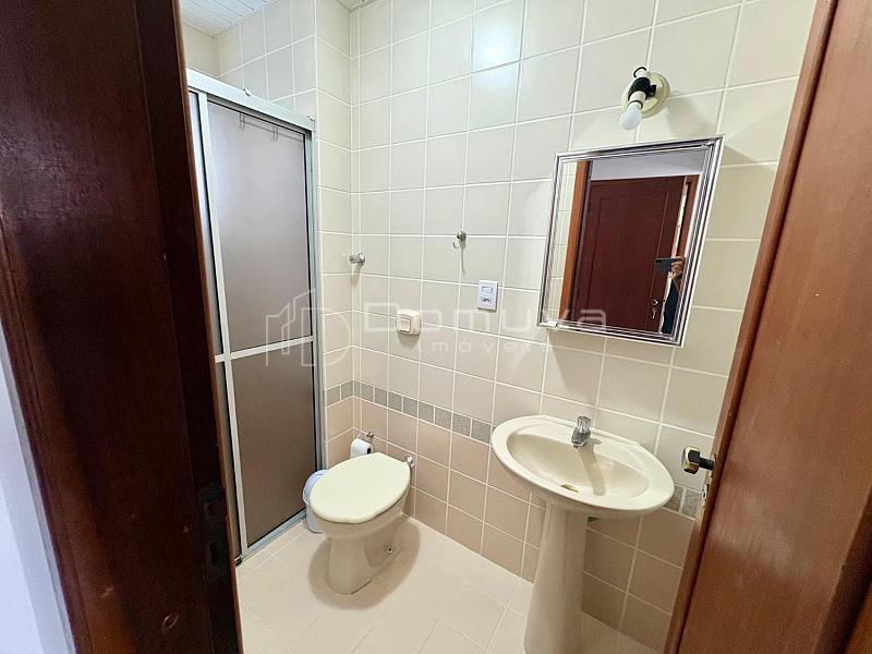 Locação anual: dois quartos // sacada // Centro de Balneário Camboriú — foto 14