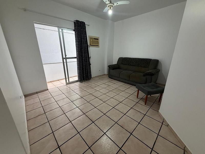 Loca��o anual de apartamento com 2 quartos no Bairro Pioneiros Balne�rio Cambori� 1