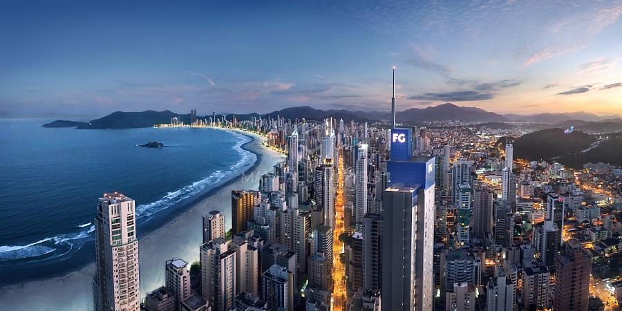 Sapphire Tower |
Uma pedra preciosa com muita hist�ria.
