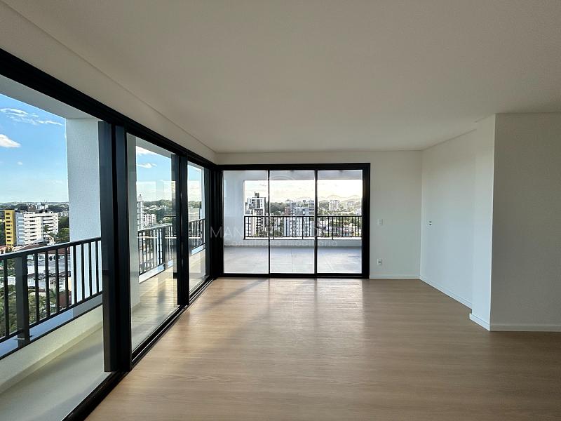 14� Pavimento | Cobertura de 114m�: Living e Terra�o com Vista Panor�mica