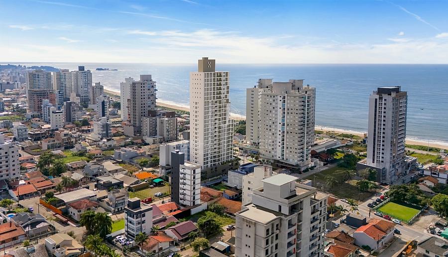 �ZE | Voc� a poucos metros do mar