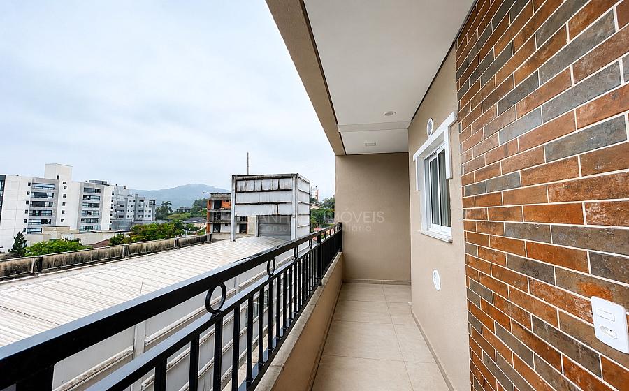 Ampla sacada com vista livre do Apartamento de 74 m�