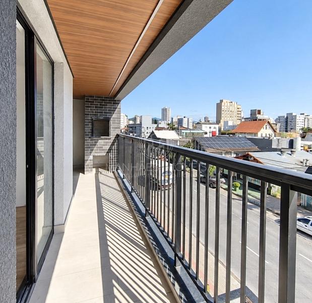 Sacada do apartamento no Vibe 1285 com churrasqueira