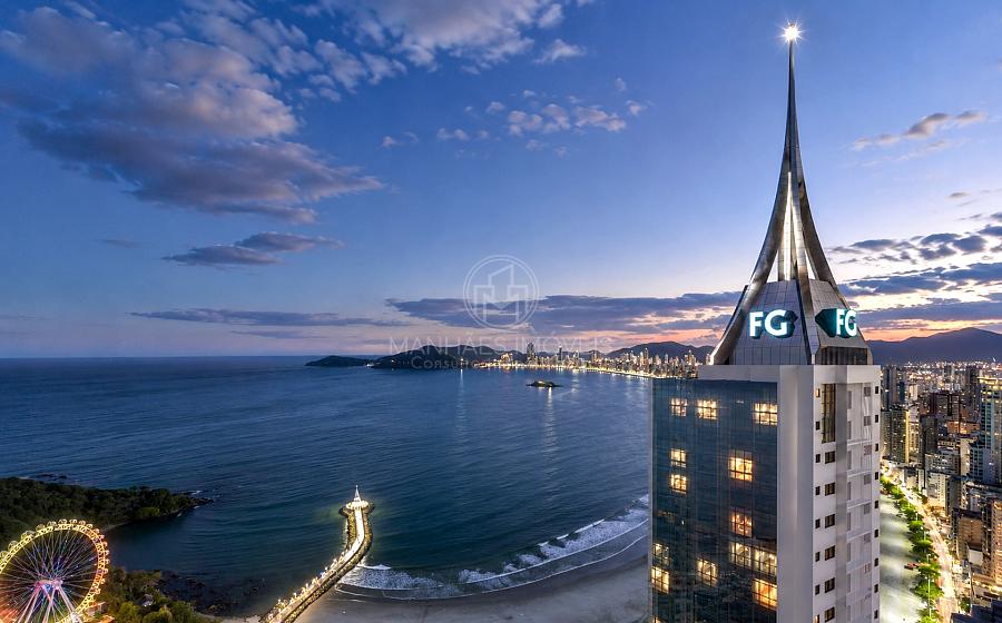 Fachada frente mar do Imperium Tower com 192 m de altura