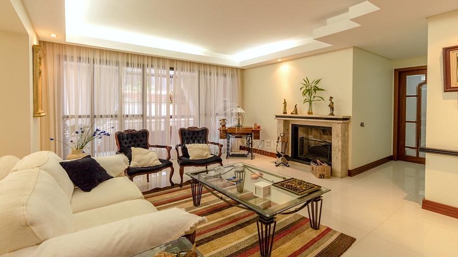 Apartamento de 252m: Living com lareira