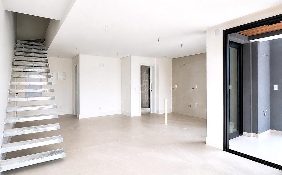 Living com ambientes integrados do apartamento duplex (pavimento inferior)