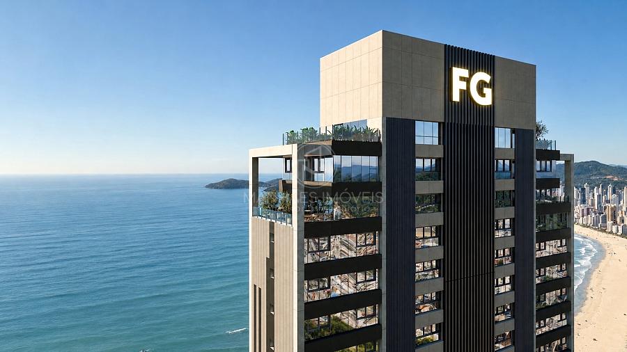 Fachada do North Tower com vista para o mar