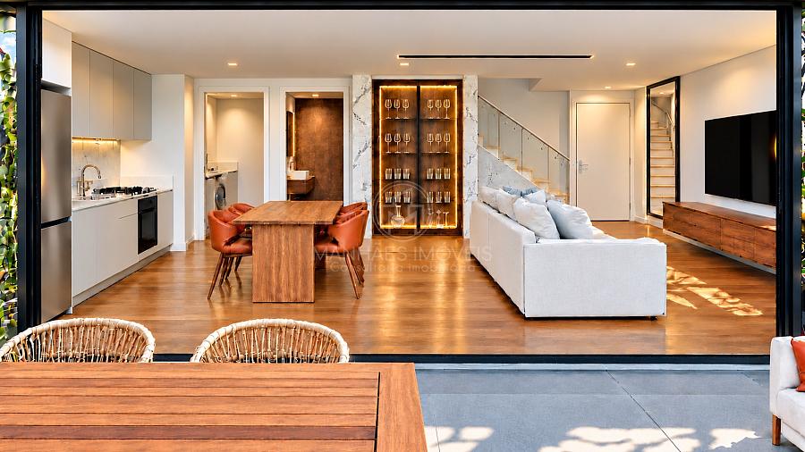 Terra�o e living no pavimento inferior do apartamento duplex giardino final 02 do Calder 371