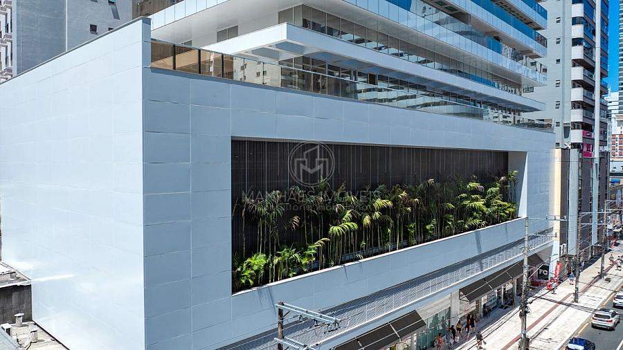 Grand Place Tower | Detalhe da fachada na Av. Brasil