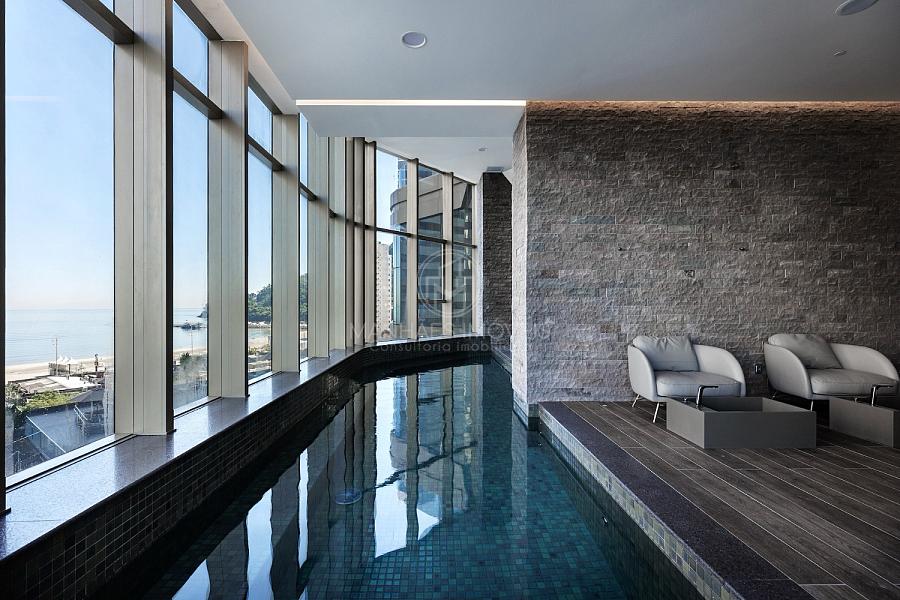 Apartamento com 4 suítes, 3 vagas de garagem, 261m² priv. — foto 23