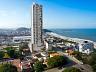Bantaya Tower: Localizado a menos de 100m da praia