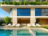 Piscina com deck e espregui�adeiras