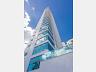 Fachada | Um Apartamento por Andar