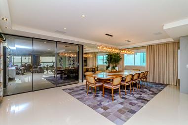 Apartamento com 4 quartos à venda, 359m², 5 banheiros, 6 garagens - Centro - Balneário Camboriú