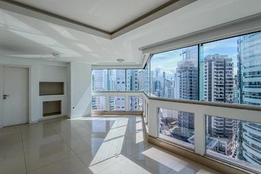 Apartamento com 3 quartos à venda, 146m², 3 banheiros, 3 garagens - Centro - Balneário Camboriú