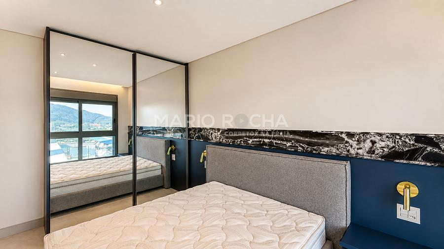 Apartamento mobiliado � venda em Balne�rio Cambori�, no edif�cio Tonino Lamborghini 17