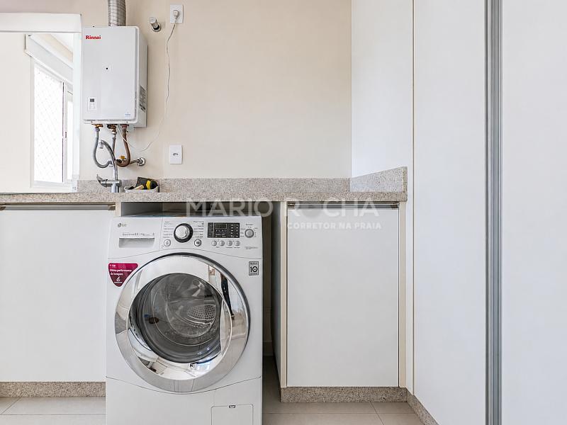 Apartamento � venda em Balne�rio Cambori�, mobiliado, no edif�cio Le Majestic 16