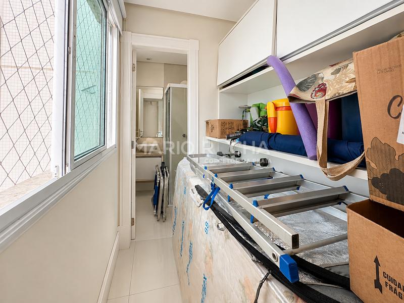 Apartamento � venda em Balne�rio Cambori�, mobiliado, no edif�cio Le Majestic 17