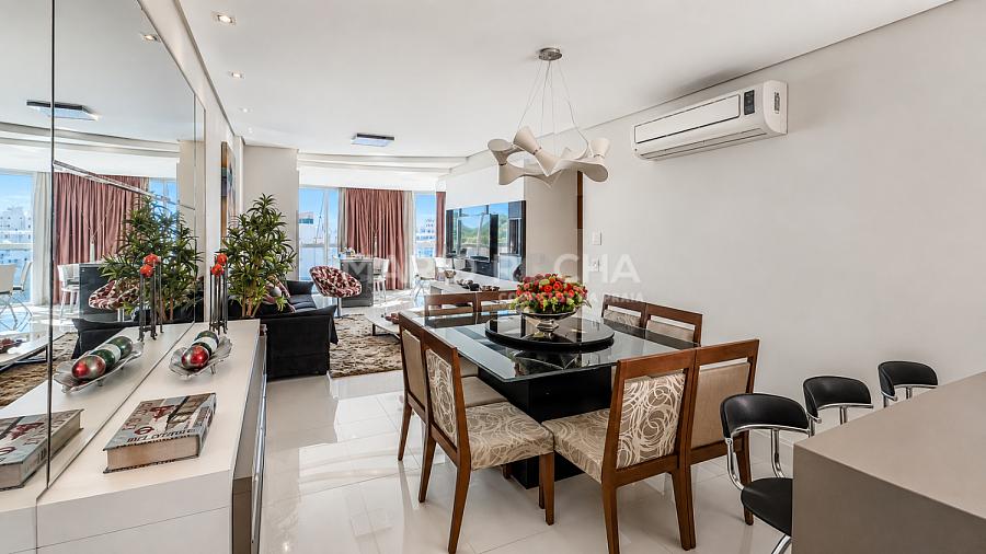 Apartamento � venda em Balne�rio Cambori�, mobiliado, no edif�cio Le Majestic 3