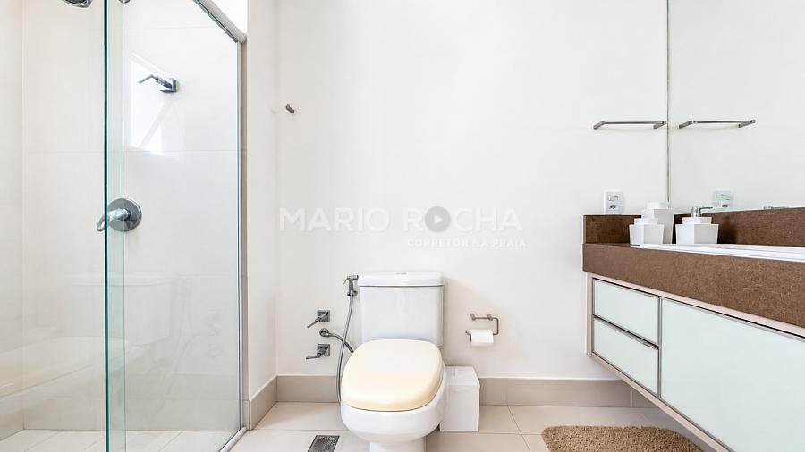 Apartamento � venda em Balne�rio Cambori�, mobiliado, no edif�cio Le Majestic 25