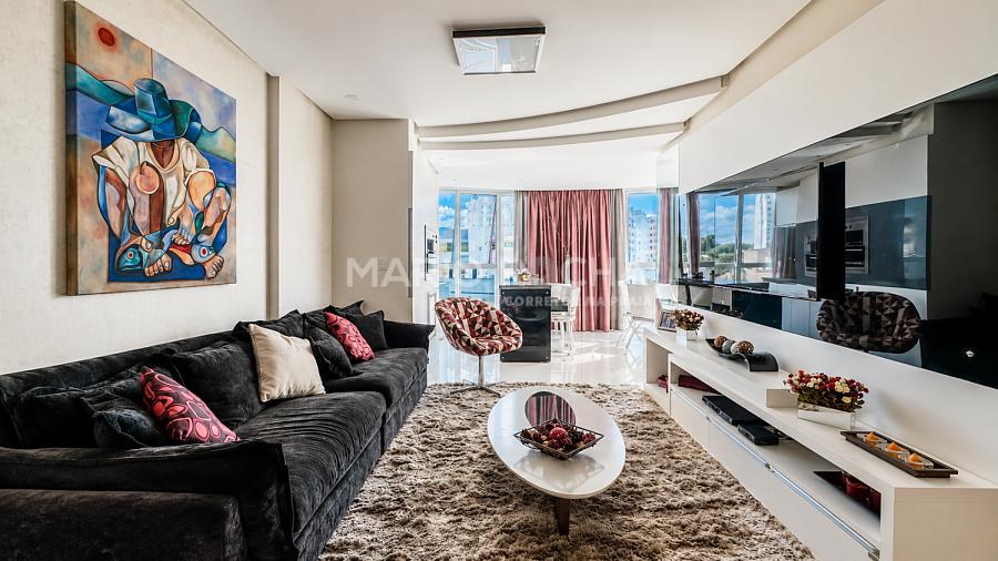 Apartamento � venda em Balne�rio Cambori�, mobiliado, no edif�cio Le Majestic 4