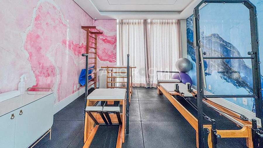 Apartamento � venda em Balne�rio Cambori�, mobiliado, no edif�cio Le Majestic 41