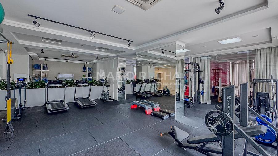 Apartamento � venda em Balne�rio Cambori�, mobiliado, no edif�cio Le Majestic 43