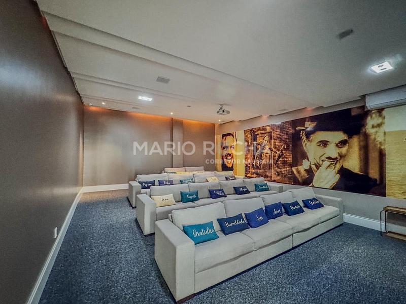 Apartamento � venda em Balne�rio Cambori�, mobiliado, no edif�cio Le Majestic 52