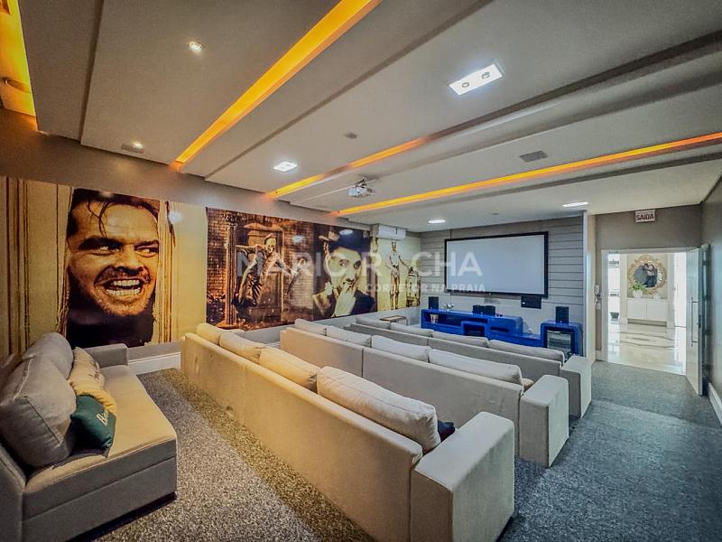 Apartamento � venda em Balne�rio Cambori�, mobiliado, no edif�cio Le Majestic 53
