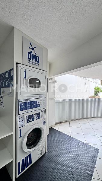 Apartamento � venda em Balne�rio Cambori�, mobiliado, no edif�cio Le Majestic 70