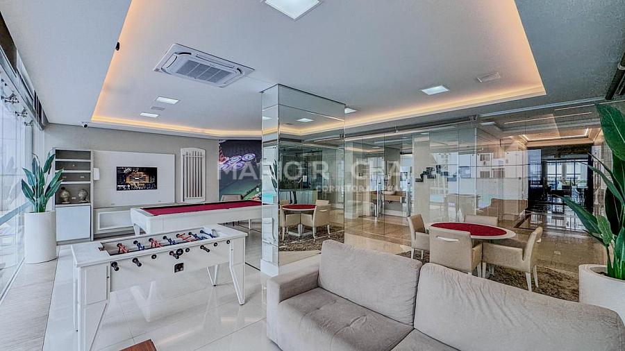 Apartamento � venda em Balne�rio Cambori�, mobiliado, no edif�cio Le Majestic 39