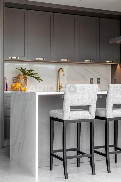 Cobertura duplex finamente mobiliada à venda em Balneário Camboriú, no edifício Charmant — foto 9