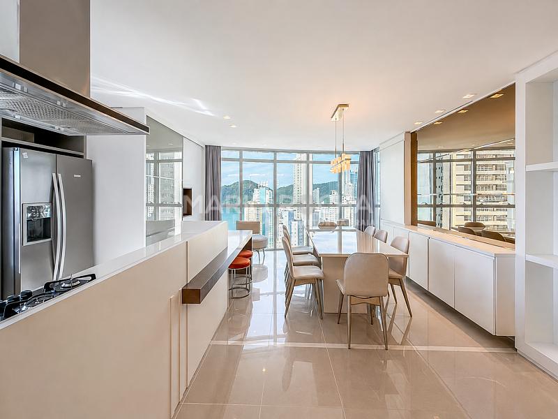 Apartamento � venda no edif�cio Villa di Mare em Balne�rio Cambori� 2