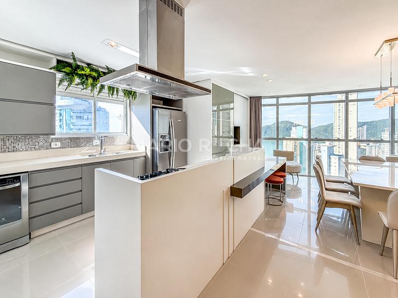 Apartamento � venda no edif�cio Villa di Mare em Balne�rio Cambori� 3