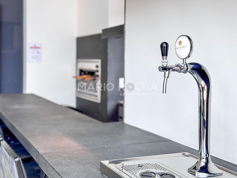 Apartamento � venda no edif�cio Merithamon em Balne�rio Cambori� 43