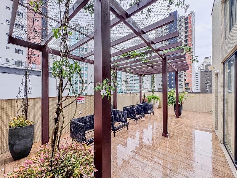 Apartamento � venda no edif�cio Merithamon em Balne�rio Cambori� 42