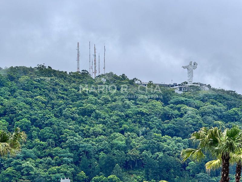 Apartamento � venda no edif�cio Merithamon em Balne�rio Cambori� 49