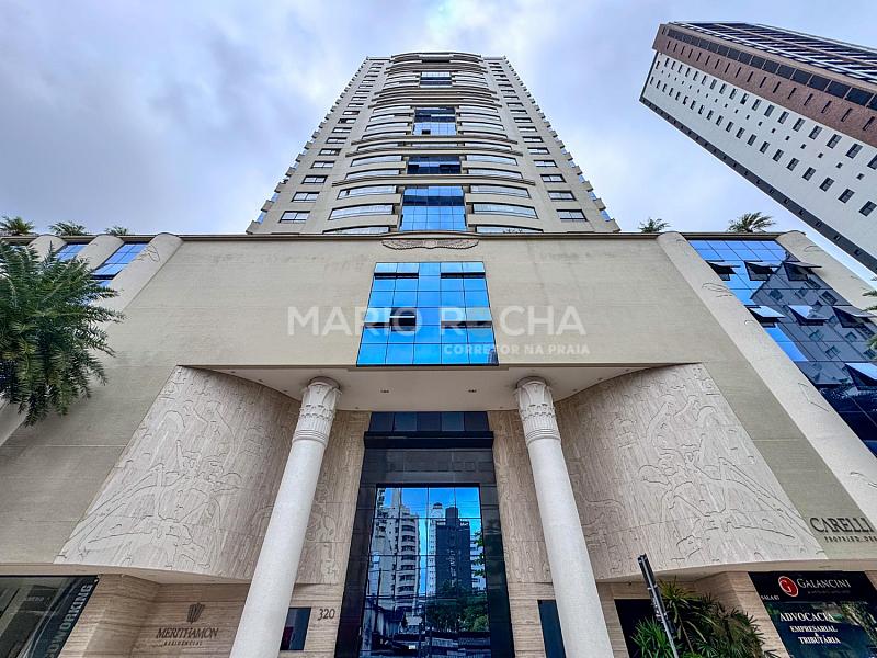Apartamento � venda no edif�cio Merithamon em Balne�rio Cambori� 56