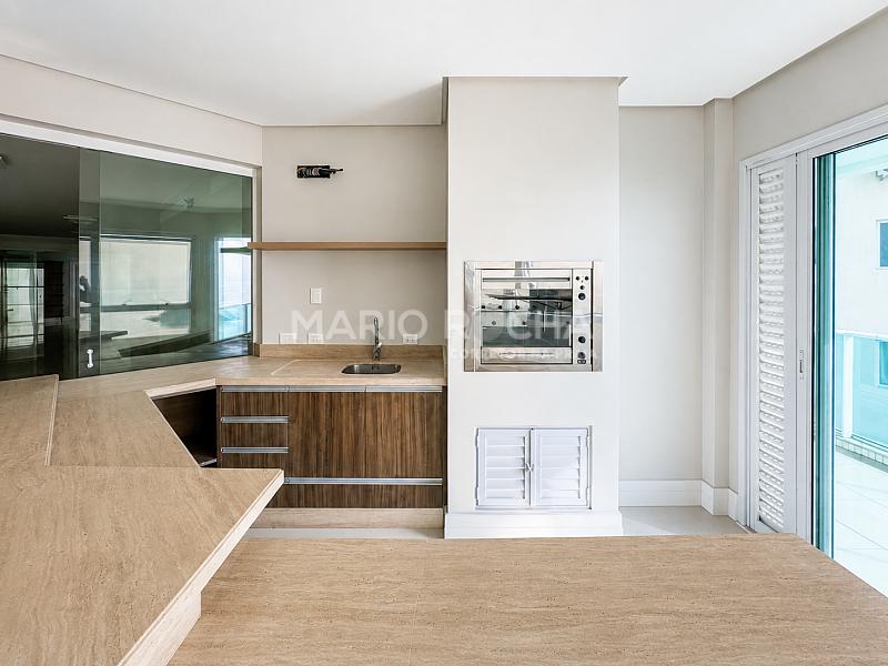 Apartamento � venda no edif�cio Le Classic em Balne�rio Cambori� 21